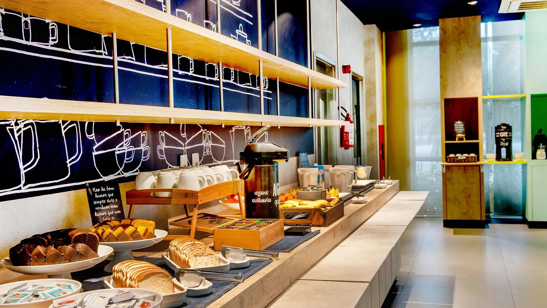 Ibis Budget Porto Alegre - Supereconomico Hotel