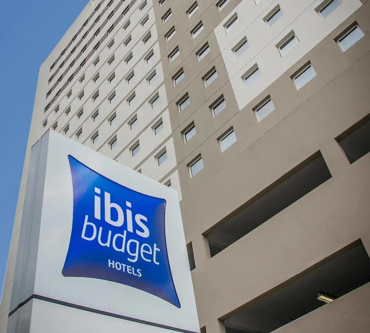 Ibis Budget Porto Alegre 2*,